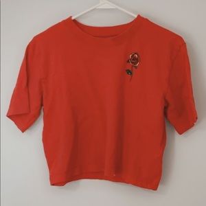 this is a cute lil red graphic tee from hollister!